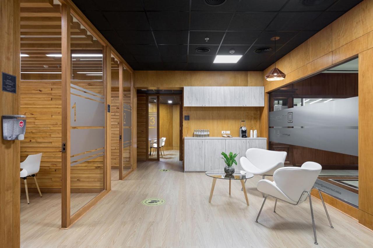 Sheraton Buenos Aires Hotel & Convention Center Exterior photo Office interior