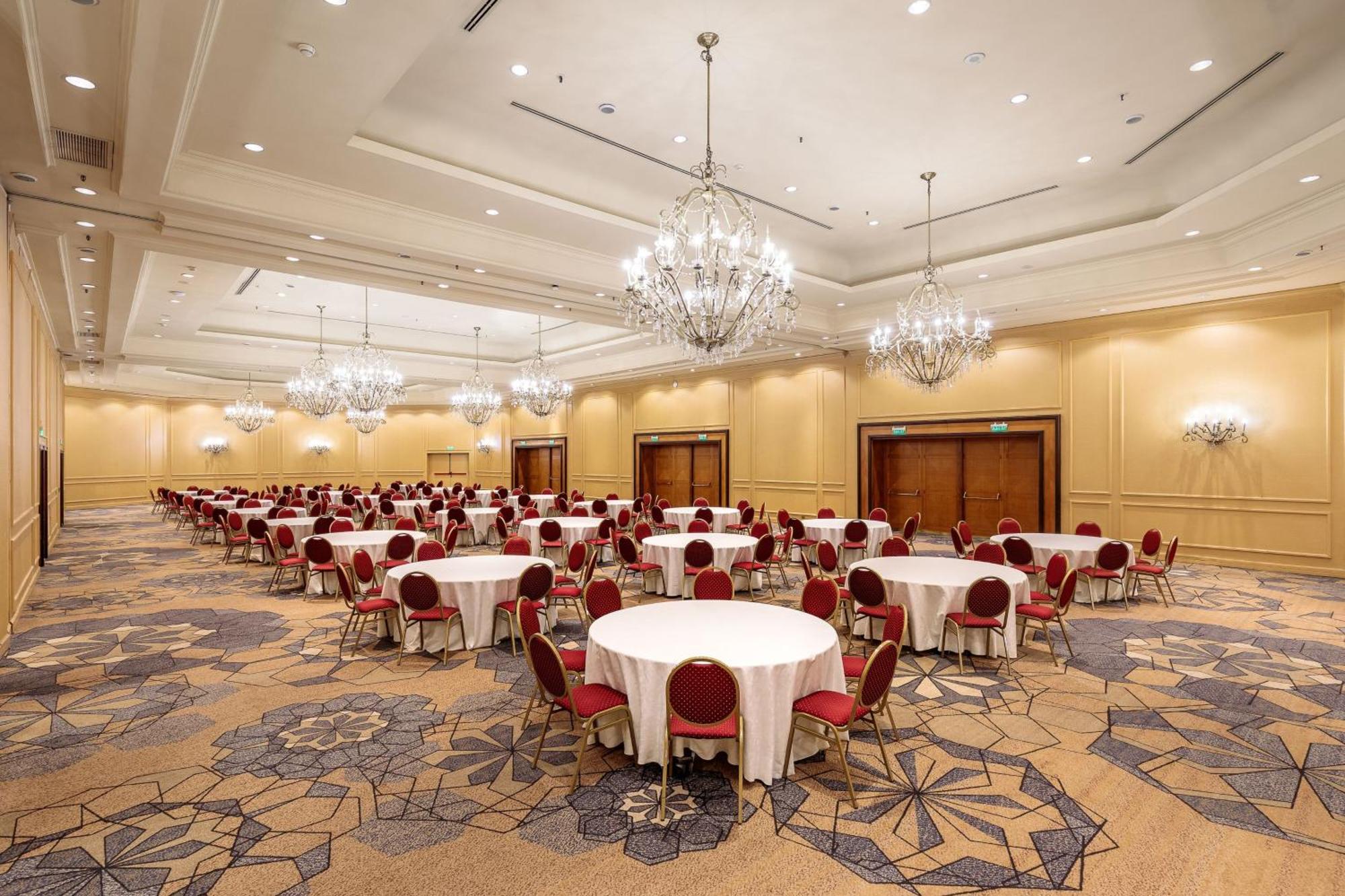 Sheraton Buenos Aires Hotel & Convention Center Exterior photo The ballroom
