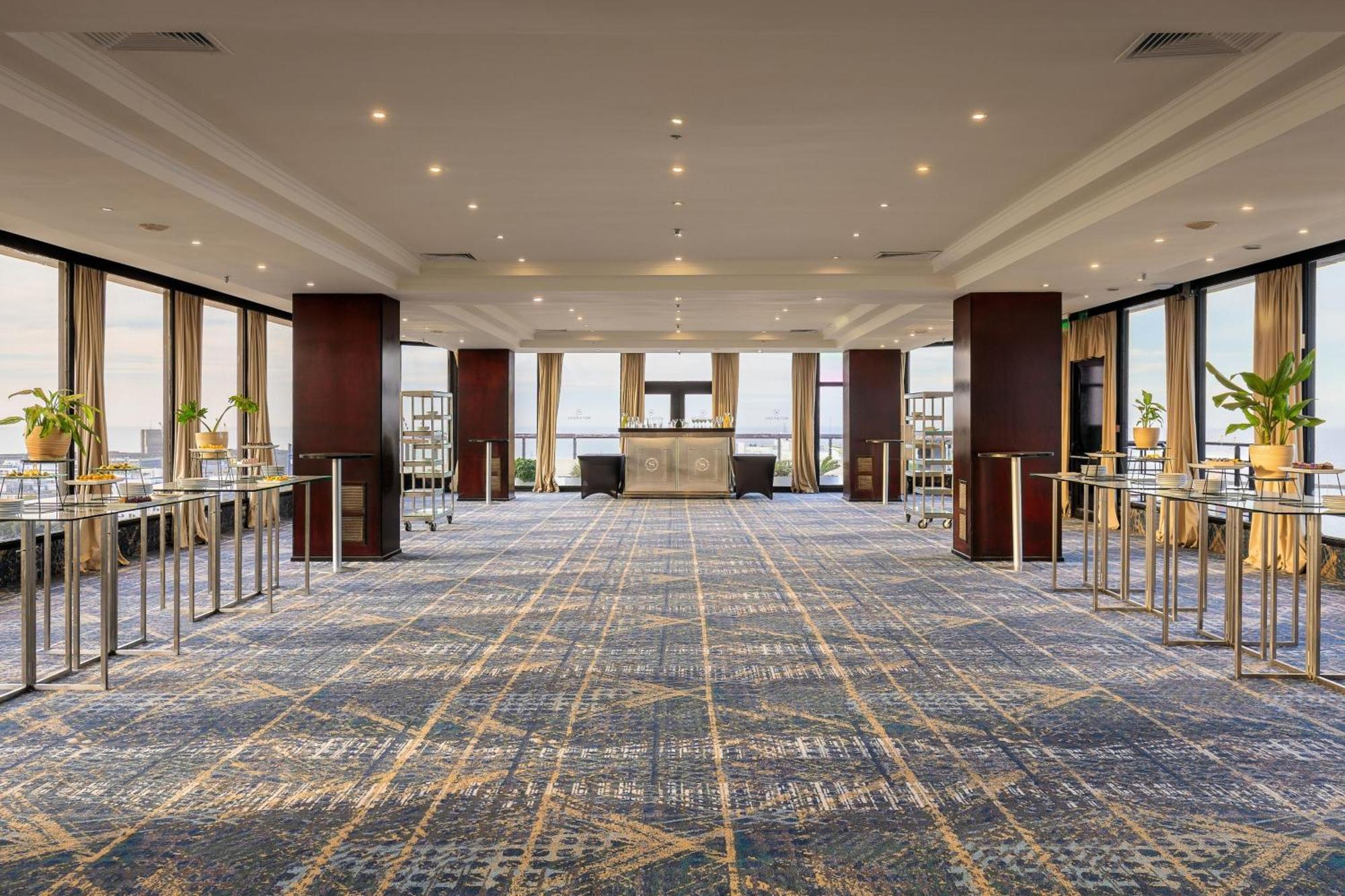 Sheraton Buenos Aires Hotel & Convention Center Exterior photo The Westin Mumbai