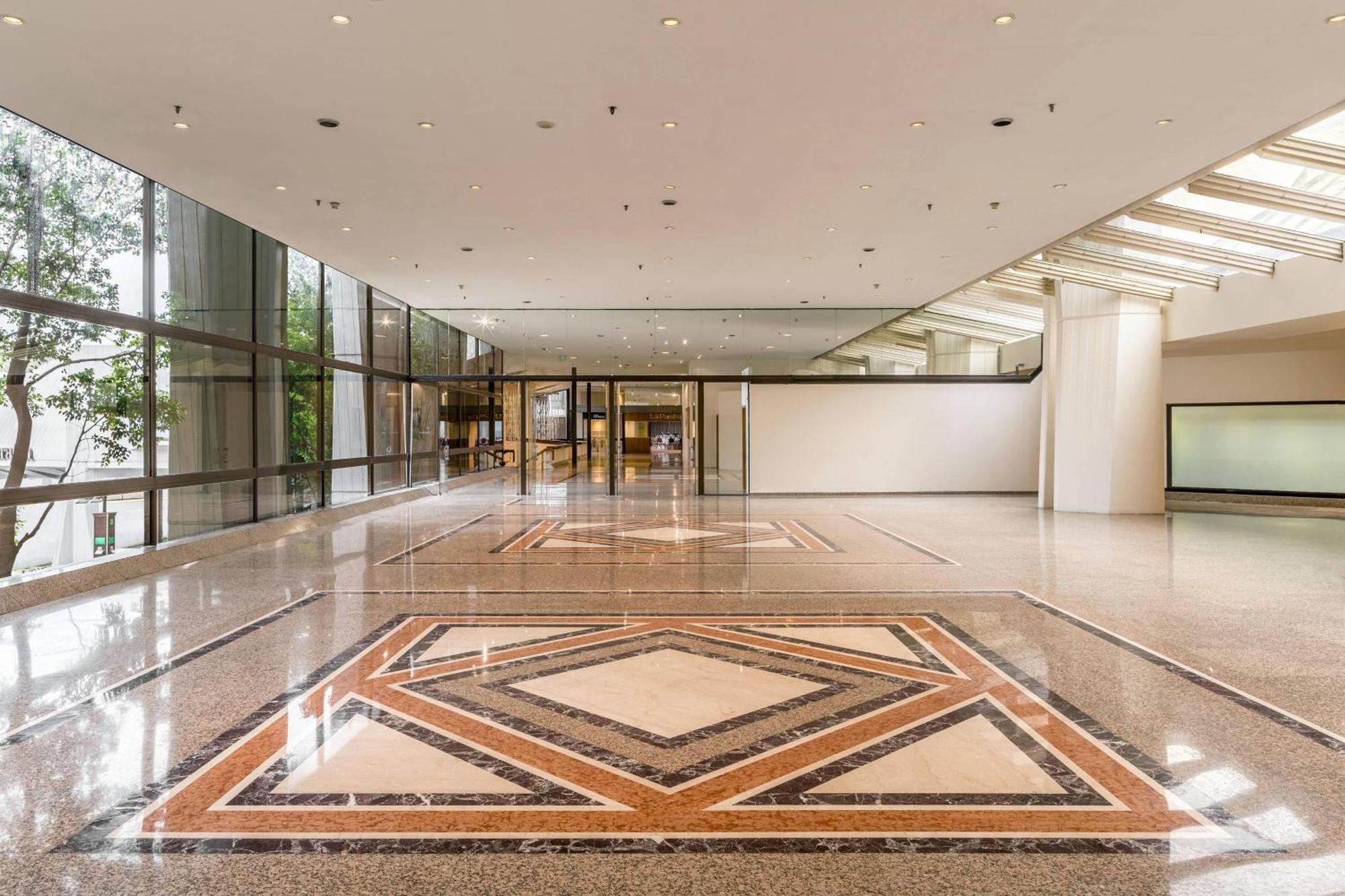 Sheraton Buenos Aires Hotel & Convention Center Exterior photo Lobby